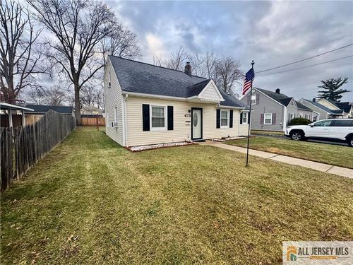 39 Hillcrest Ave, Edison, NJ, 08817-3758 | Card Image