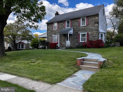 56 N New Ardmore Ave, BROOMALL, PA, 19008-2608 | Card Image