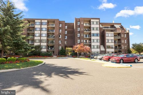 apt-118-5100 Convent Ln, PHILADELPHIA, PA, 19114-3117 | Card Image