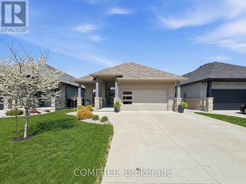 15 Nightfall Court, Chatham-Kent (Chatham), ON, N7L0C3 | Card Image