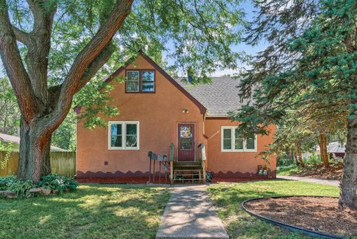 1562 Ivy Ave E, Saint Paul, MN, 55106-2228 | Card Image