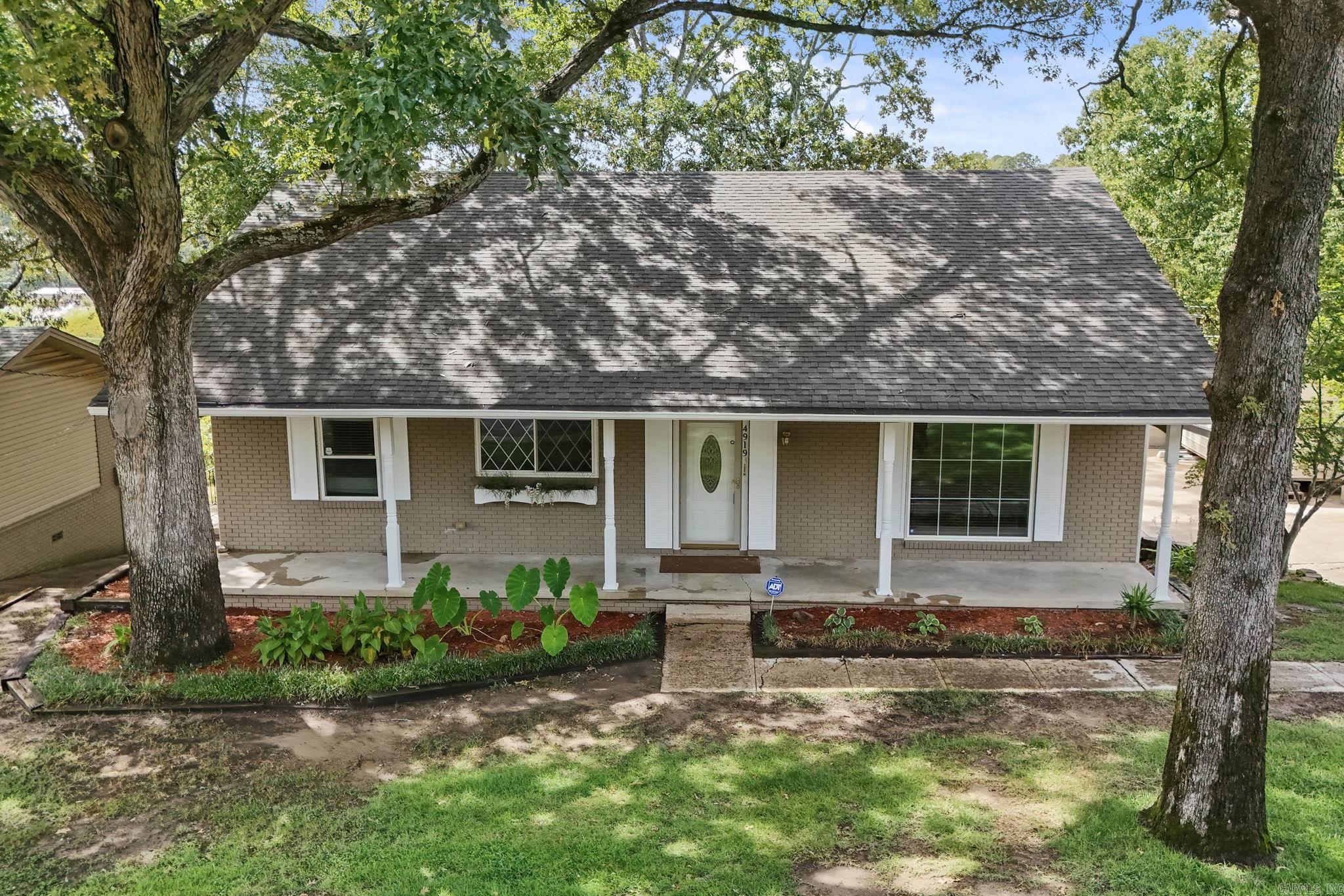 Lakeview Rd, North Little Rock, AR 72116