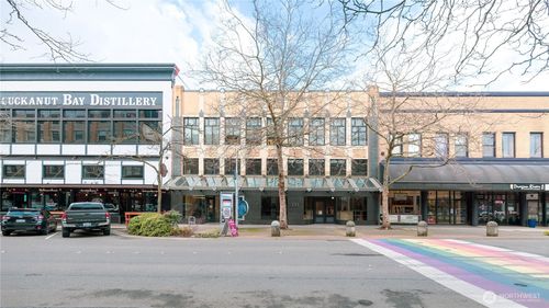 1315 Cornwall Ave, Bellingham, WA, 98225-4716 | Card Image