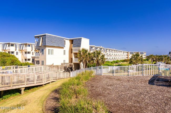 with beach access ramps | Image 27