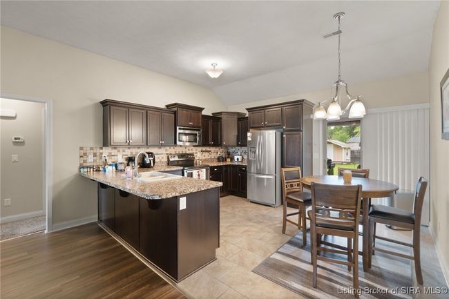 5613 Nature Vw, Home with 3 bedrooms, 2 bathrooms and null parking in Memphis IN | Image 6