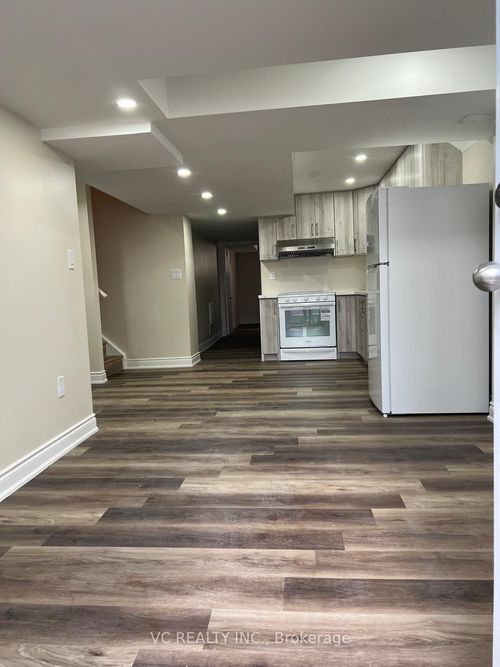 basement-9 Continental Rd, Brampton, ON, L7A2H4 | Card Image