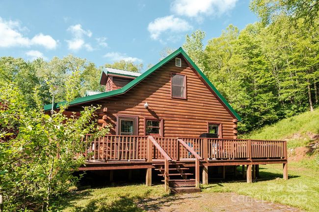 2266 Sugar Mountain Road, House other with 3 bedrooms, 2 bathrooms and null parking in Newland NC | Image 26
