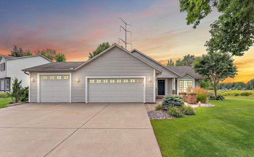 9013 Indian Blvd S, Cottage Grove, MN, 55016-2269 | Card Image