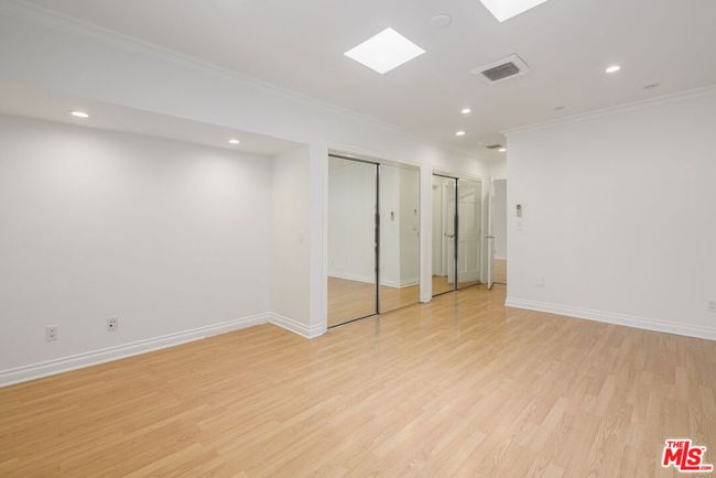 8760 White Oak Ave, House other with 4 bedrooms, 4 bathrooms and 8 parking in Sherwood Forest CA | Image 23