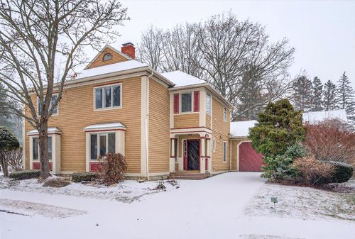 18-18 Stoneledge Drive, Portland, ME, 04102 | Card Image