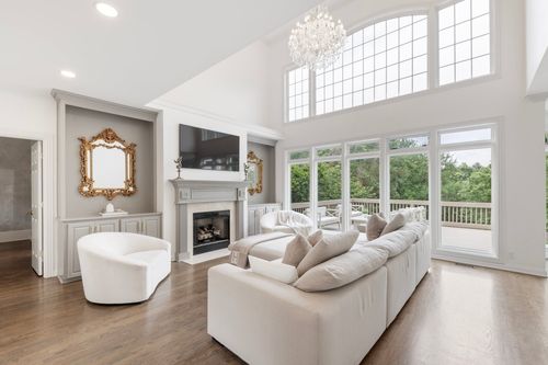 9435 Norwood Dr, Brentwood, TN, 37027-8658 | Card Image