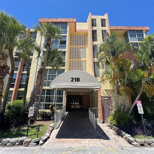 334-210 172nd St, Sunny Isles Beach, FL, 33160-3439 | Card Image