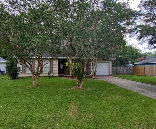 31 Wickfield Dr, Covington, LA, 70433-6817 | Card Image