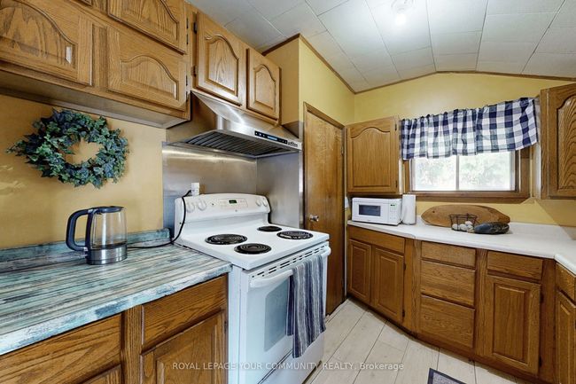 14 Distillery St, Home with 3 bedrooms, 2 bathrooms and 6 parking in Omemee ON | Image 31