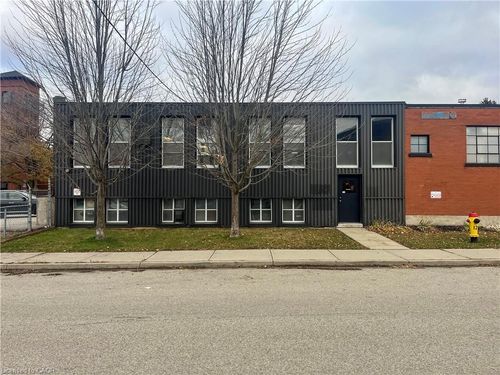 102 Breithaupt St, Kitchener, ON, N2H5H1 | Card Image