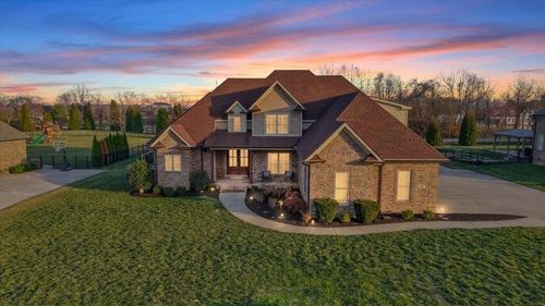 90 Pikes Peak Way, Bowling Green, KY, 42104-8400 | Card Image