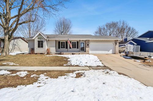 1008 Eric Ln, Waunakee, WI, 53597-1901 | Card Image