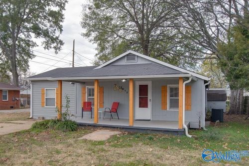 1017 England St Ne, Huntsville, AL, 35801-2918 | Card Image