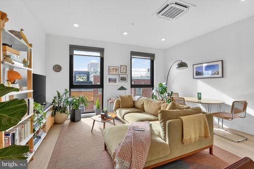 9-2007 Cambridge St, PHILADELPHIA, PA, 19130 | Card Image