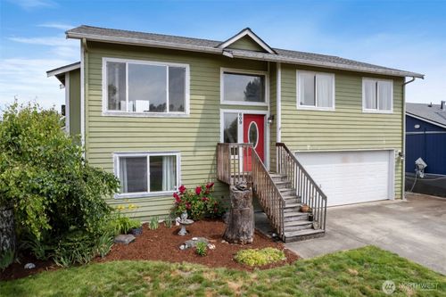 609 Skinner Way Sw, Orting, WA, 98360-8417 | Card Image