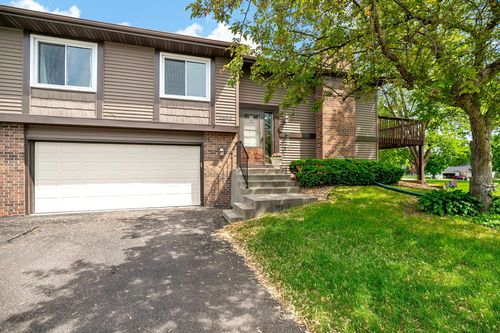 2890 Castleford Ct, Woodbury, MN, 55125-3598 | Card Image