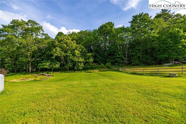201 W Laurel Knob Rd, House other with 2 bedrooms, 1 bathrooms and null parking in Todd NC | Image 21