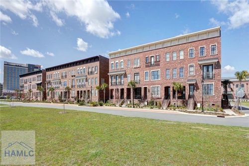 460 Altamaha Street, Savannah, GA, 31401 | Card Image