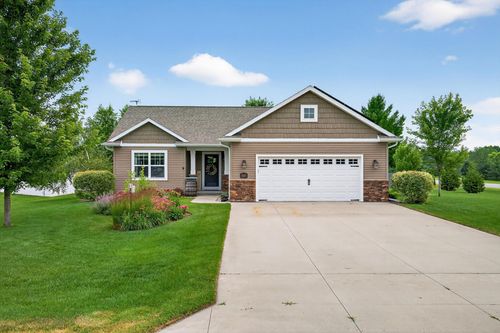 3640 Karrington Pl, Plover, WI, 54467-3890 | Card Image