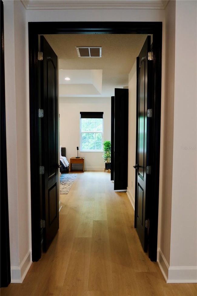 Primary Suite Entrance | Image 30