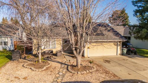 113 Christine Dr, Vacaville, CA, 95687-5142 | Card Image