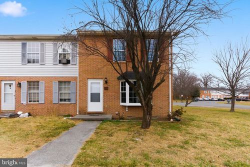 233 Nottoway Dr, STEPHENS CITY, VA, 22655-2716 | Card Image