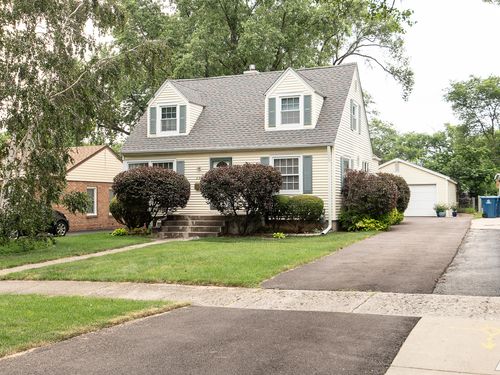 421 W Verret St, Elmhurst, IL, 60126-4934 | Card Image
