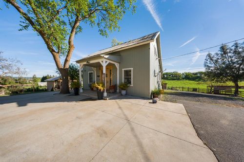 16561 Jacksonville Rd, Jamestown, CA, 95327-9801 | Card Image