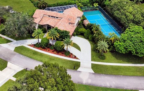 15835 Meadow Wood Dr, Wellington, FL, 33414-9025 | Card Image