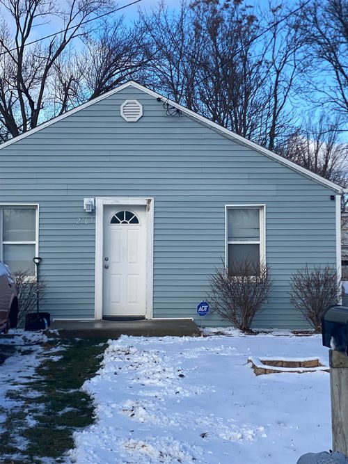 2163 E Mclean Ave, Burton, MI, 48529-1739 | Card Image