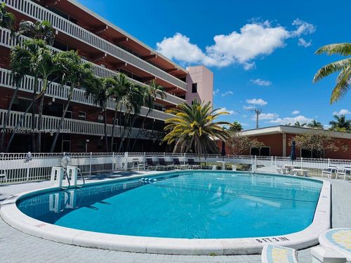 apt-1c-200 Ne 12th Ave, Hallandale Beach, FL, 33009-4556 | Card Image
