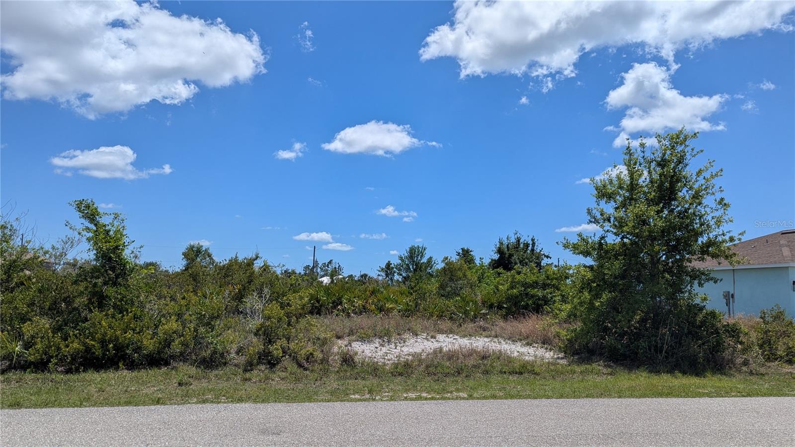 Land in PORT CHARLOTTE