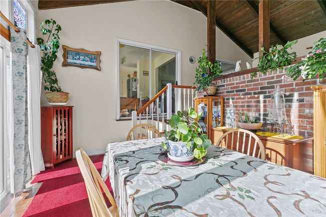 9 Continental Dr, House other with 3 bedrooms, 3 bathrooms and 3 parking in Middletown RI | Image 14