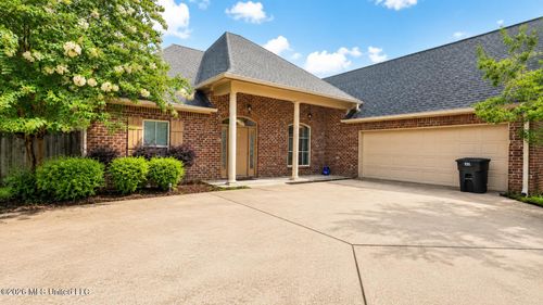 131 Bradshaw Xing, Canton, MS, 39046-3362 | Card Image