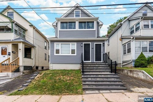 35 Mountainview St, West Orange, NJ, 07052-4819 | Card Image