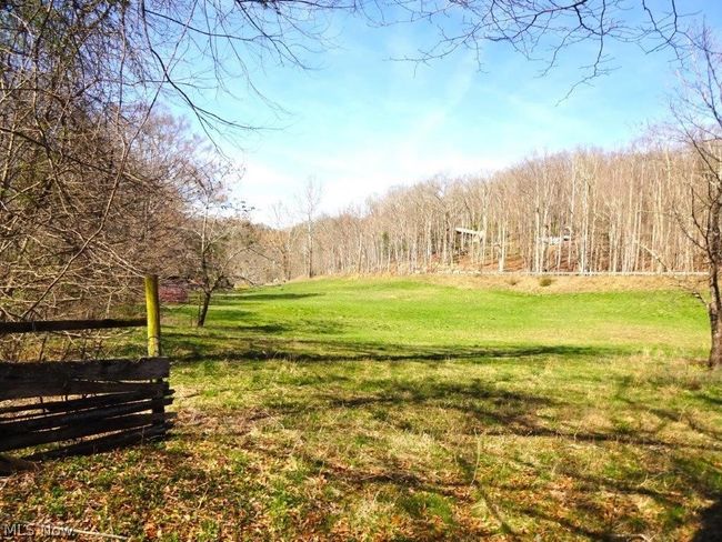 14479 Elk River Rd, House other with 2 bedrooms, 2 bathrooms and null parking in Duck WV | Image 39