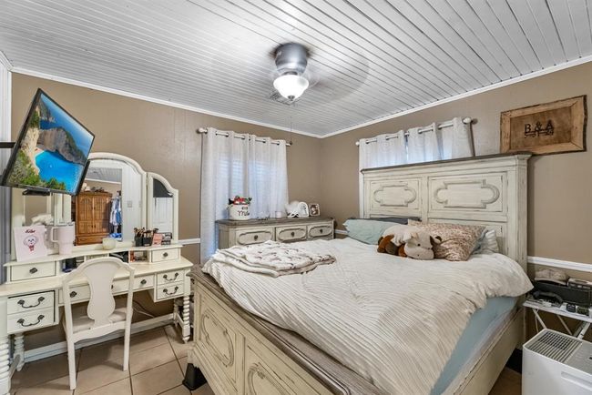13236 Fm 1409, House other with 4 bedrooms, 3 bathrooms and null parking in Old River-Winfree TX | Image 17