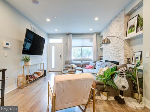 2639 Jasper St, PHILADELPHIA, PA, 19125-1129 | Card Image