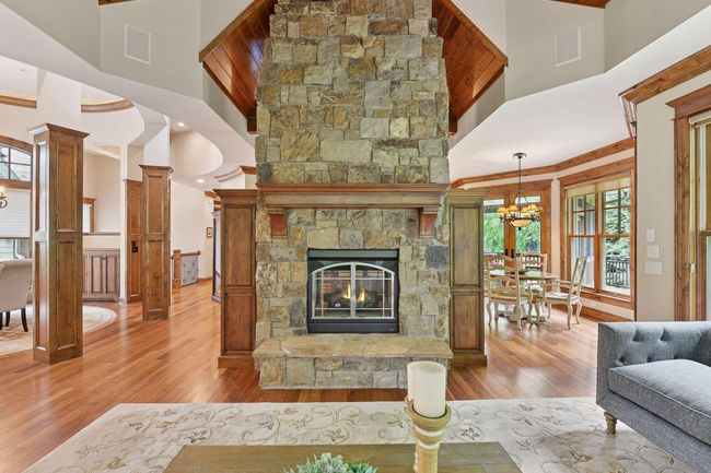 1904 Linner Rd, House other with 4 bedrooms, 5 bathrooms and null parking in Wayzata MN | Image 9