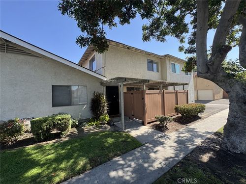 16748 Cedarwood Cir, Cerritos, CA, 90703-2847 | Card Image