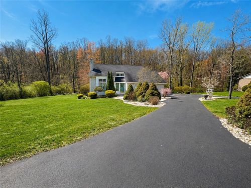 72 Ruble Dr, Uniontown, PA, 15401-8965 | Card Image