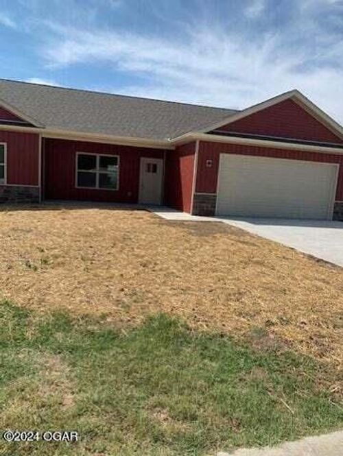 2792 Neosho Heights Ave, Neosho, MO, 64850-1105 | Card Image