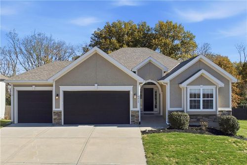 9315 N Genessee St, Kansas City, MO, 64155-7829 | Card Image