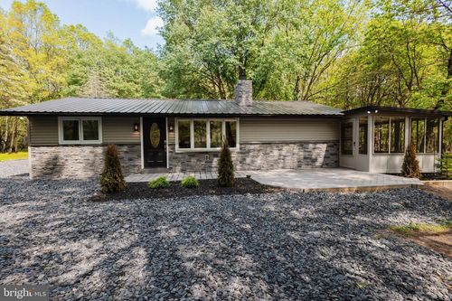 54 Skyline Dr, Albrightsville, PA, 18210-3811 | Card Image