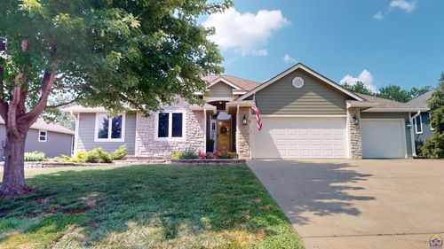 3404 Se 39th Ter, Topeka, KS, 66609-9430 | Card Image